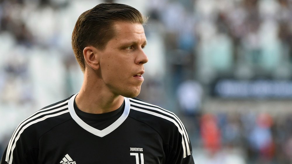 Szczesny: I didn't improve at Arsenal due to tactical gulf