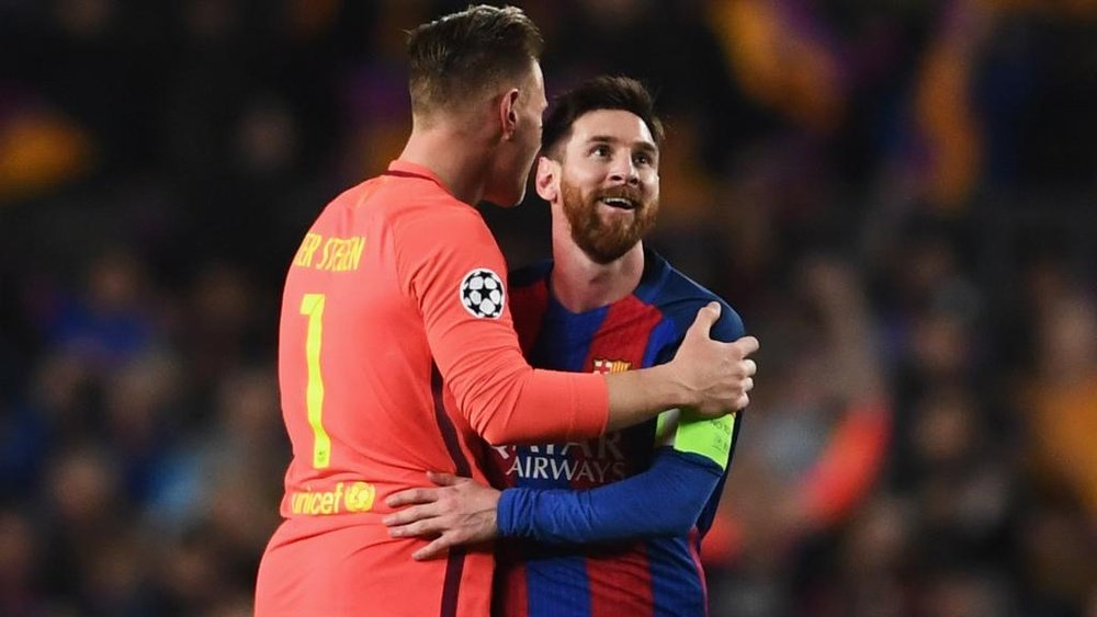 Ter Stegen dismisses 'Messi with gloves' label