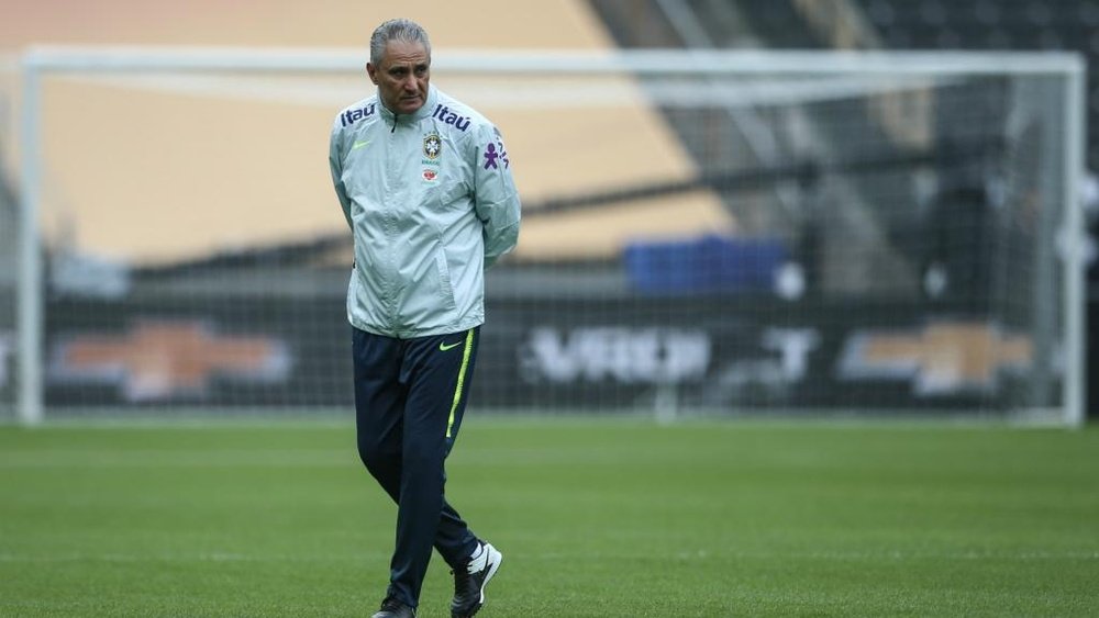 Tite comanda 1º treino na Granja.Goal