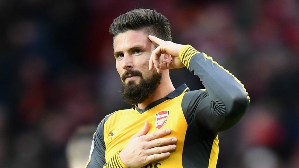 Olivier Giroud may put transfer rumours to bed by signing new deal. Goal