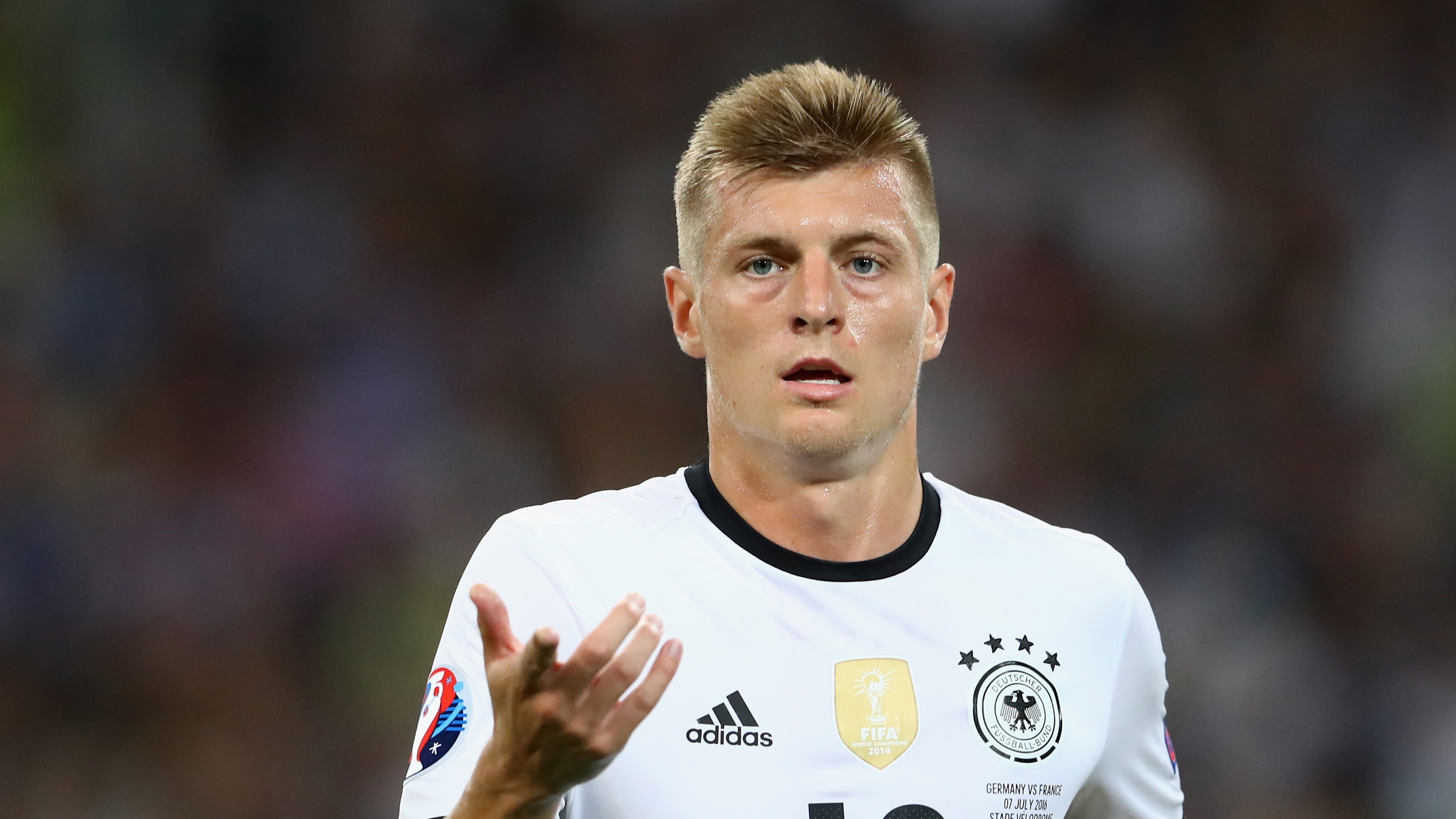 Toni Kroos posts a photo of a jersey with Mbappe's name on it and