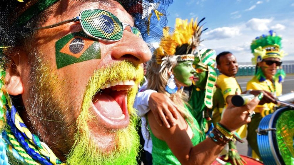 Provocações de brasileiros com mexicanos faz alusão ao seriado Chaves. Goal