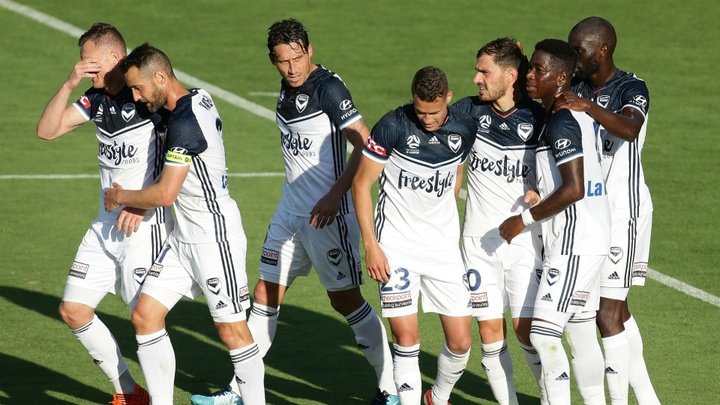 Melbourne Victory get first win
