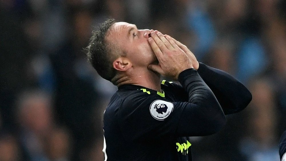 Koeman lauds 'clever' Rooney after 200th Premier League goal