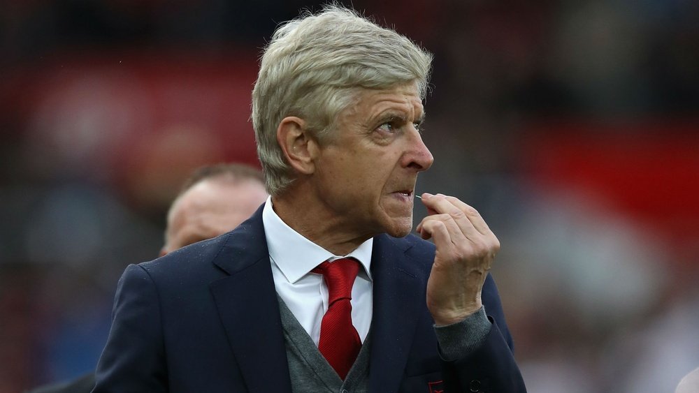 Wenger unwilling to sacrifice any potential trophy