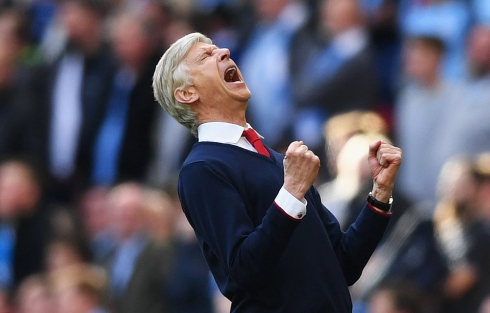 L'entraîneur d'Arsenal célèbre la victoire de son équipe en demi-finales de la FA Cup. AFP