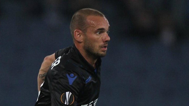 Sneijder to leave Nice for Qatar