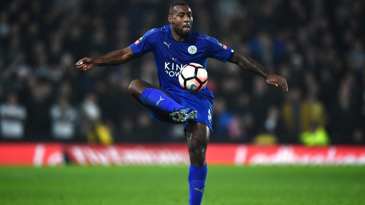 Morgan urges Leicester to get out of 'mess'