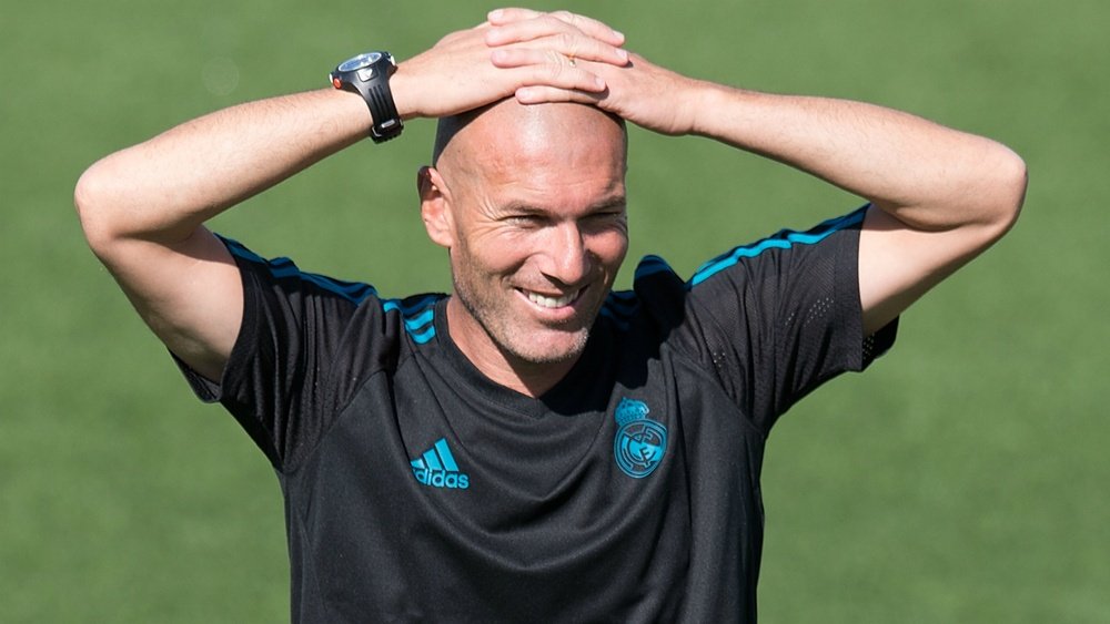 Zidane insists he is not going to go crazy despite Real's poor start. GOAL