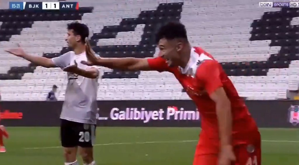 Finalmente, las pruebas PCR solo evidenciaron dos casos de COVID-19. Captura/BeINSports