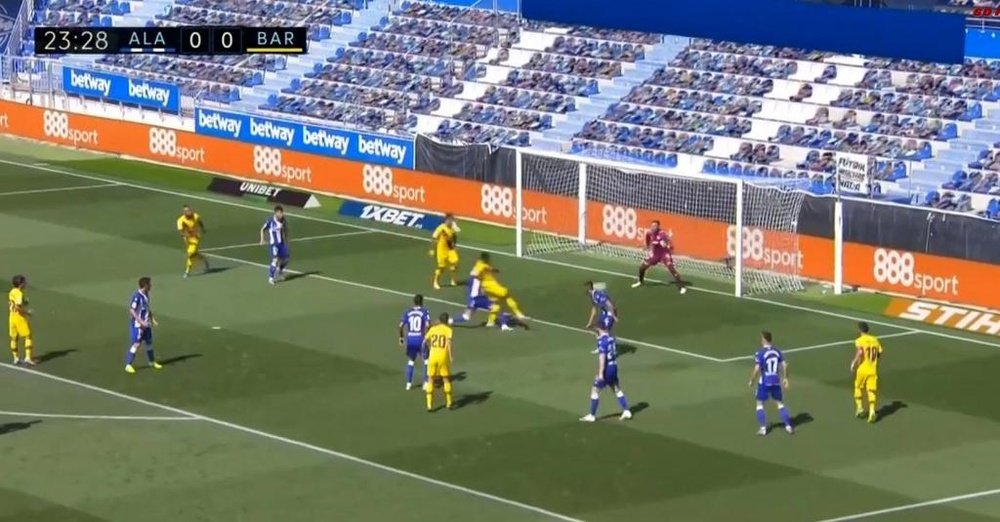 Fati scored Barcelona's first goal. Screenshot/Movistar+