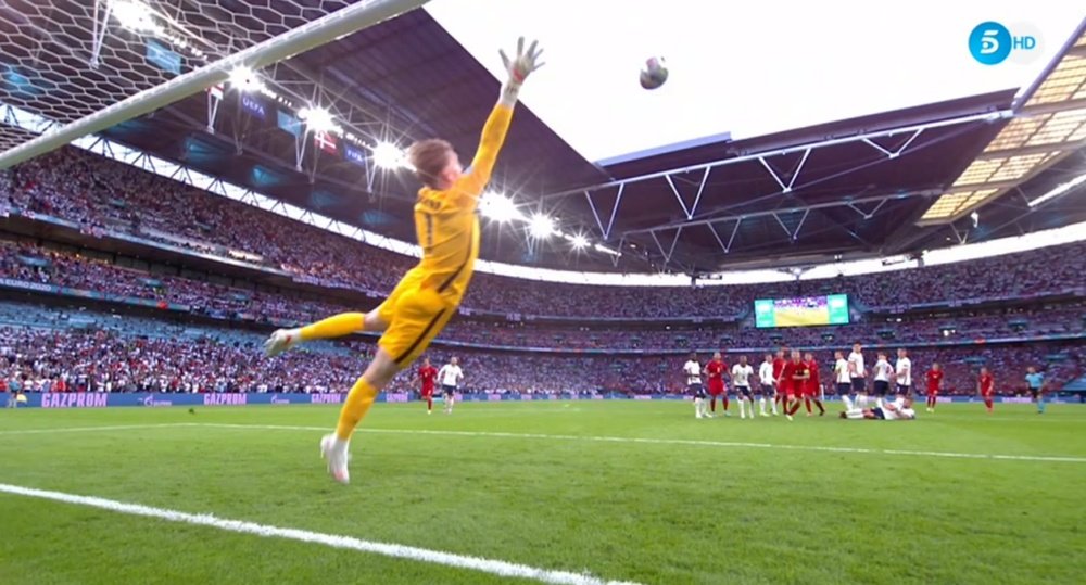Denmark takes the lead at Wembley. Screenshot/Telecinco