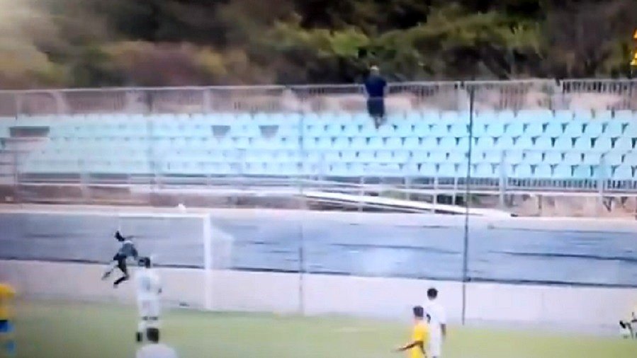 El golazo de Manu Alemán que aspira a ser el mejor de la temporada