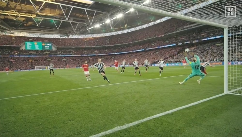 Bien aidé par Karius, Manchester United mène 2-0 à la mi-temps. Captura/DAZN