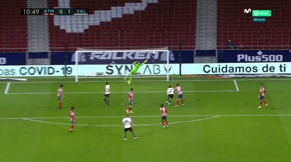 The left-footed missile from Racic that put Valencia in front. Screenshot/MovistarLaLiga