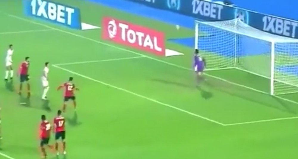 Un golazo por la escuadra para la historia de la Champions de África. Captura/beINSports