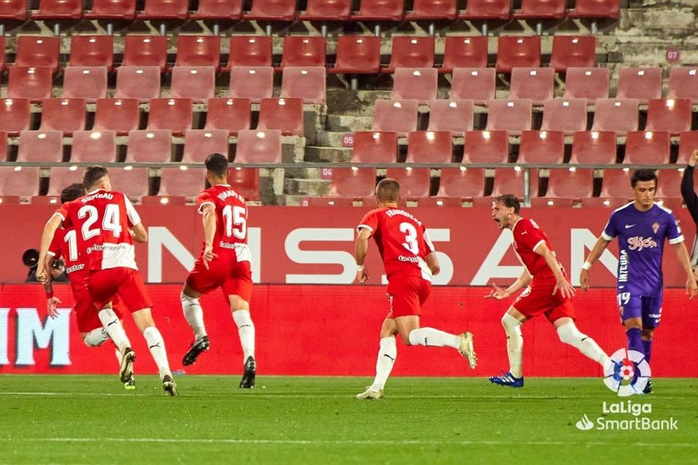 El Girona supera al Sporting y da un golpe por el 'play off'. LaLiga