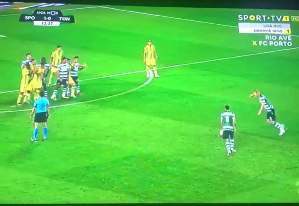 Grande golo do defesa do Sporting CP. Twitter/SportTV