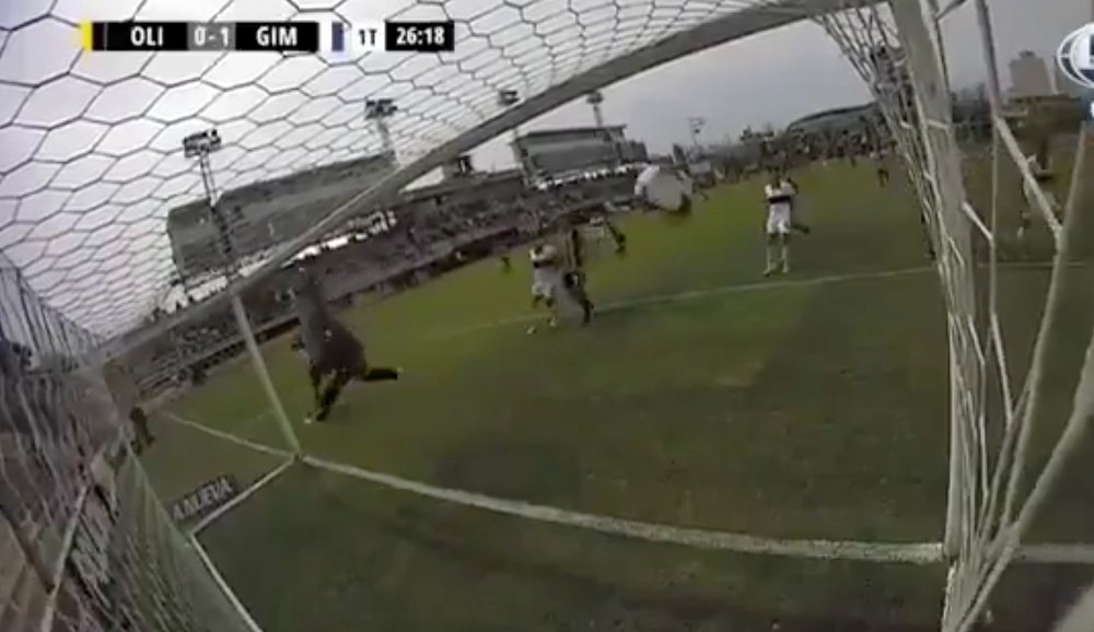 Gimnasia La Plata se impuso a Olimpo gracias a este golazo olímpico. Captura/FoxSports