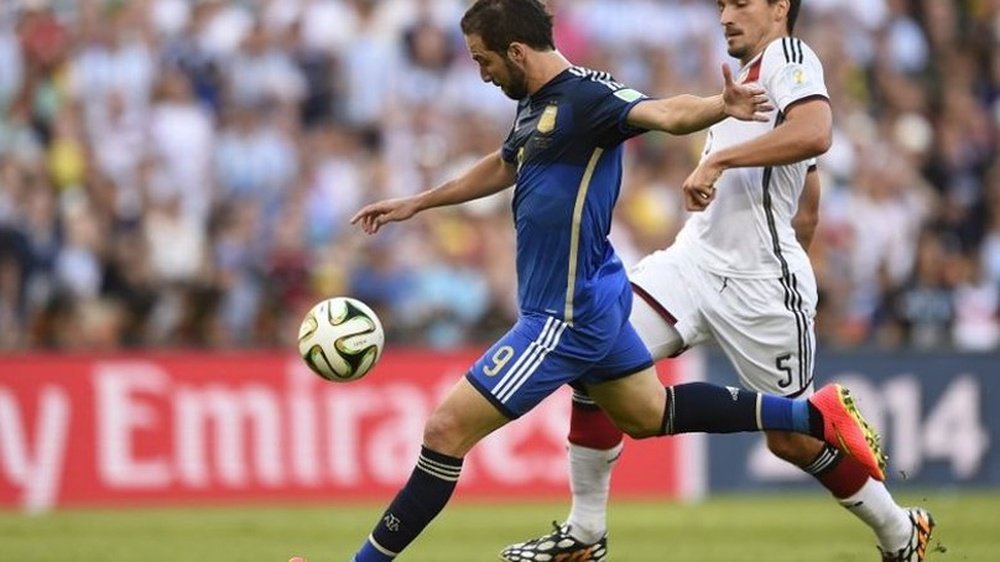 Higuaín missed. AFP