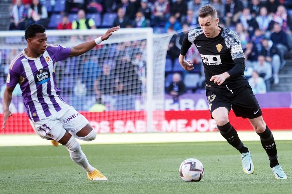 El Valladolid ganó al Elche. EFE