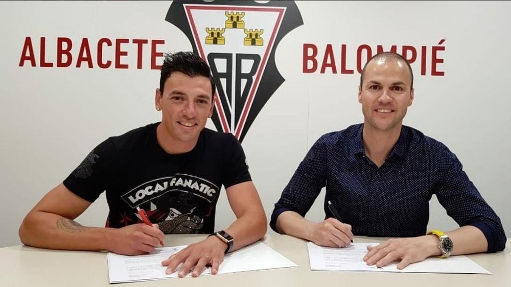 Gorosito firmó su ampliación de contrato. AlbaceteBalompié