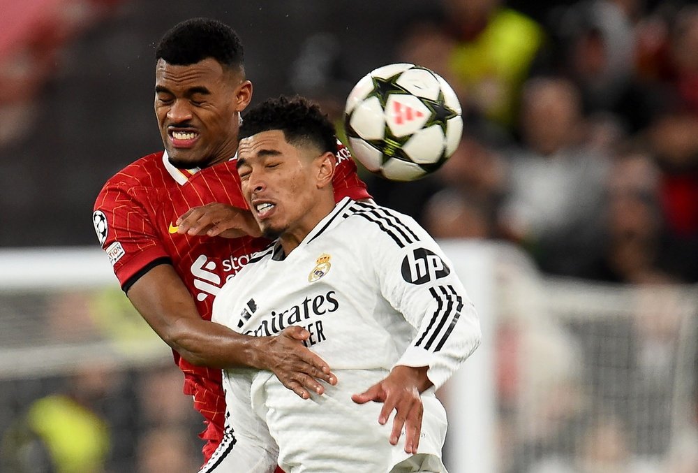 Gravenberch has become an important figure for the Reds. EFE
