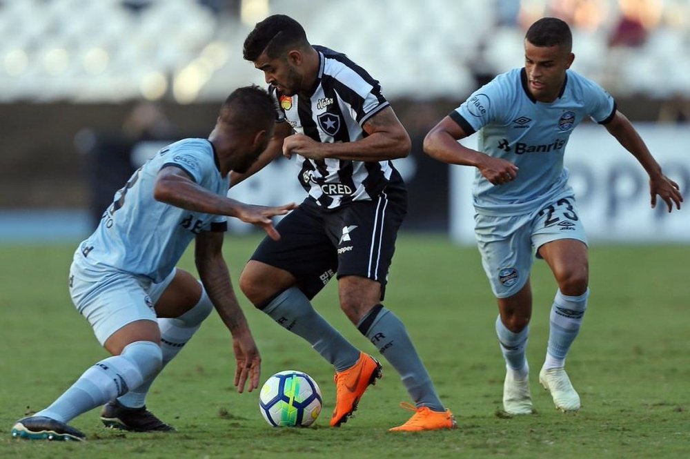 Grêmio e Botafogo se enfrentam pela 22ª rodada do Campeonato Brasileiro. Twitter @Botafogo