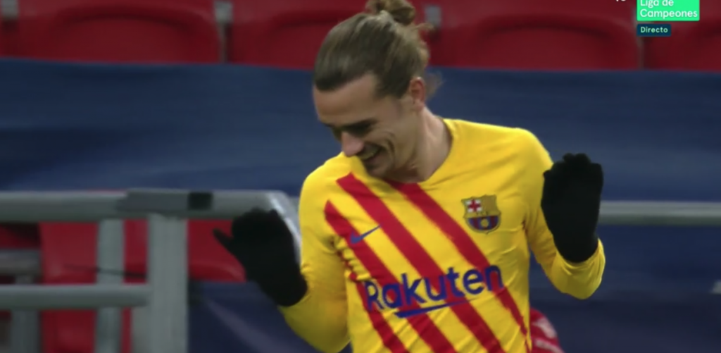 Talonnade et petit pont de Griezmann pour ouvrir le score du Barça