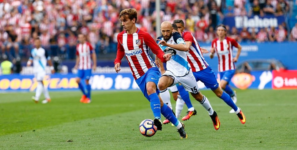 Griezmann, durante el choque contra el Deportivo de la Coruña de la Jornada 6 de la Liga 2016-17. ClubAtléticodeMadrid
