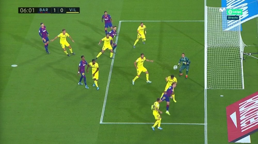 Griezmann lance parfaitement le Barça sur un corner de Messi. BeSoccer