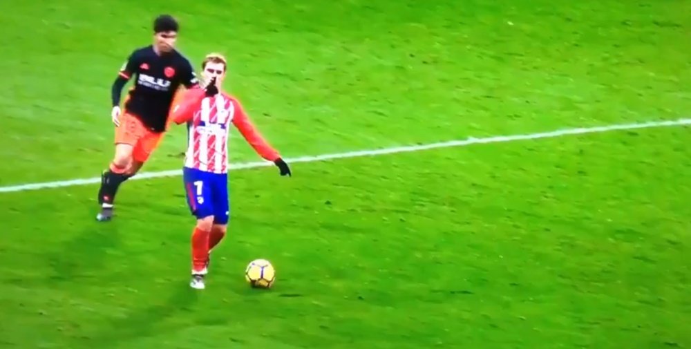 Griezmann reacted angrily to Atletico Madrid fans. Twitter