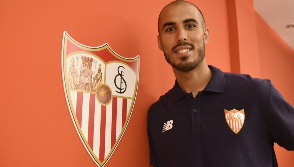 Pizarro es a todas luces nuevo jugador del Sevilla. SevillaFC