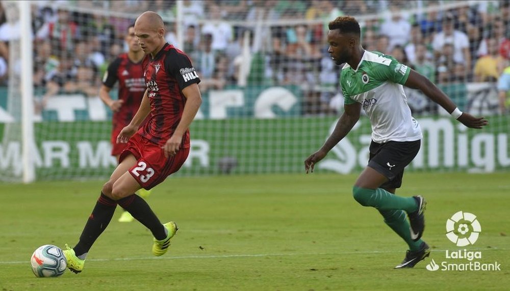 El Mirandés llega tocado tras la derrota ante el Racing. LaLiga