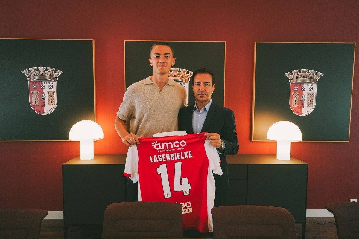 Gustaf Lagerbielke listé comme disparu à Enschede. SCBragaOficial