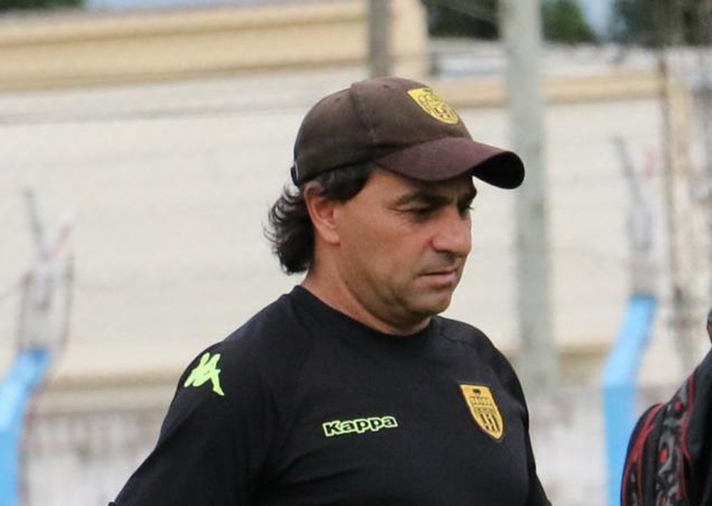 Gustavo Coleoni dejó de ser entrenador de Central Córdoba. FerroCarrilOeste