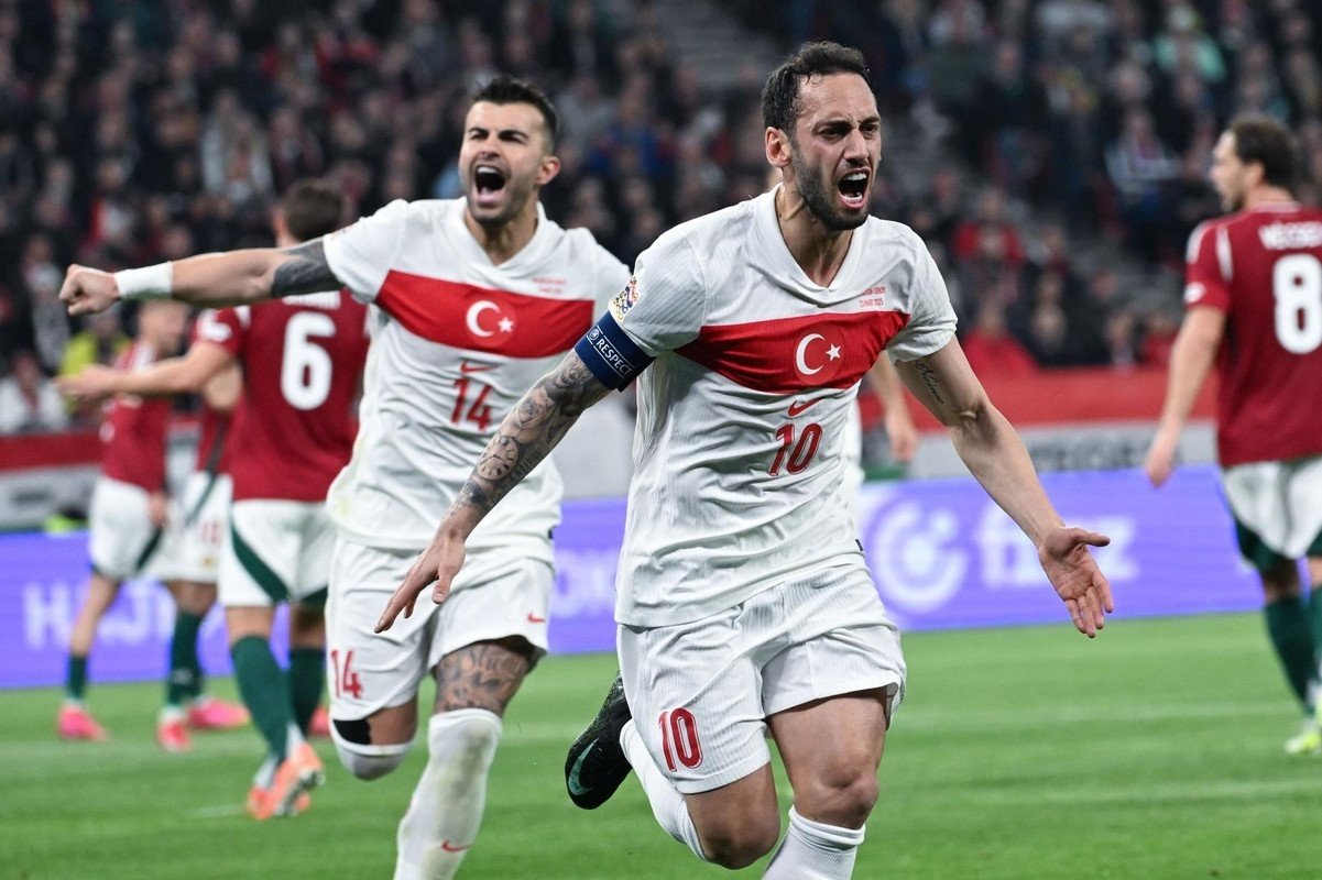Turquía le ganó la partida a Georgia y ya espera a España. EFE/Tibor Illyes