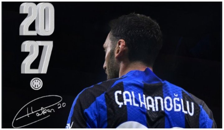 L'Inter annuncia un altro rinnovo: Calhanoglu firma fino al 2027