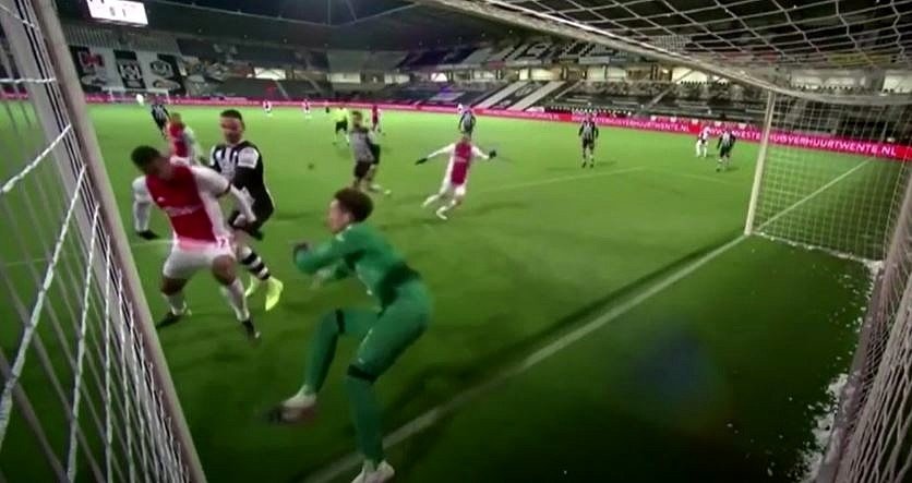 Haller sigue 'on fire' y marcó ¡con el muslo! su quinto gol en nueve partidos