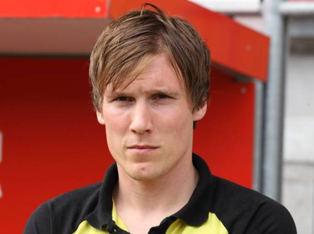 Wolf is the former Borussia Dortmund youth head coach. DerWesten