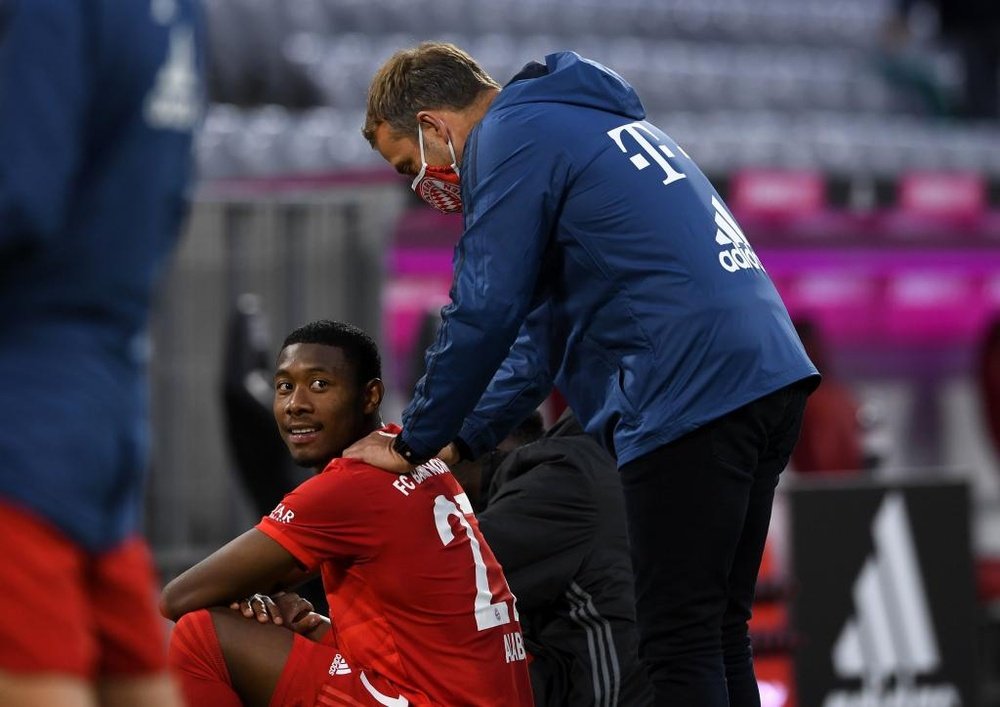 Hansi Flick with David Alaba who could soon leave. EFE