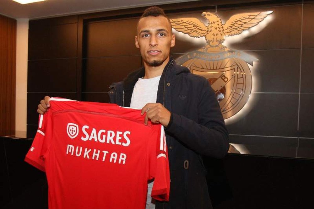 Hany Mukhtar, en su presentación como jugador del Benfica. Benfica