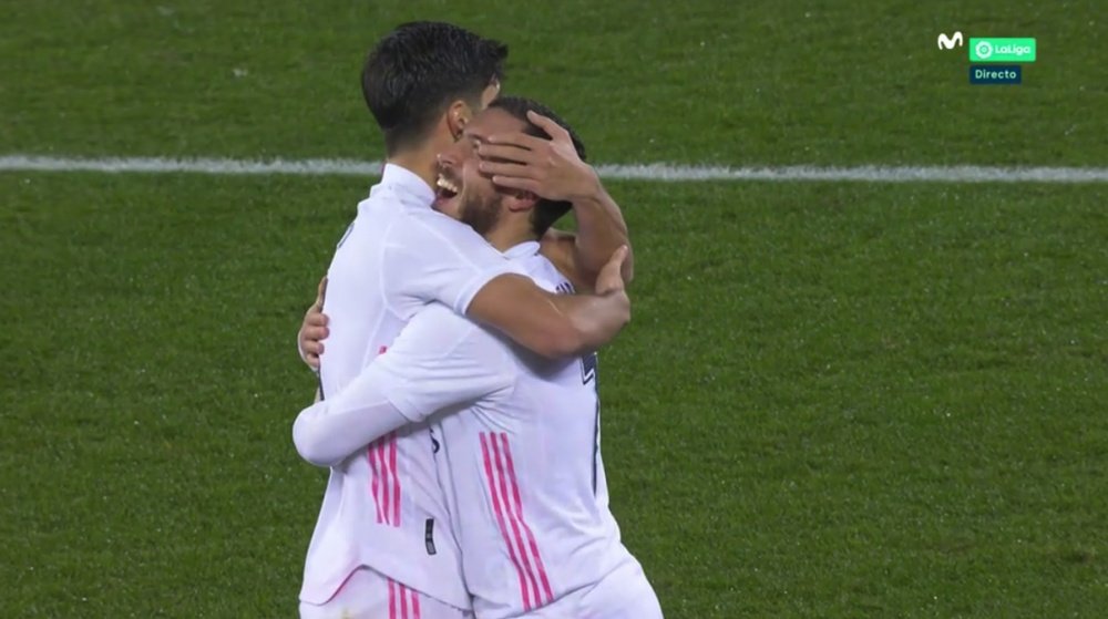 Hazard hizo su primer gol en dos meses. Captura/Movistar
