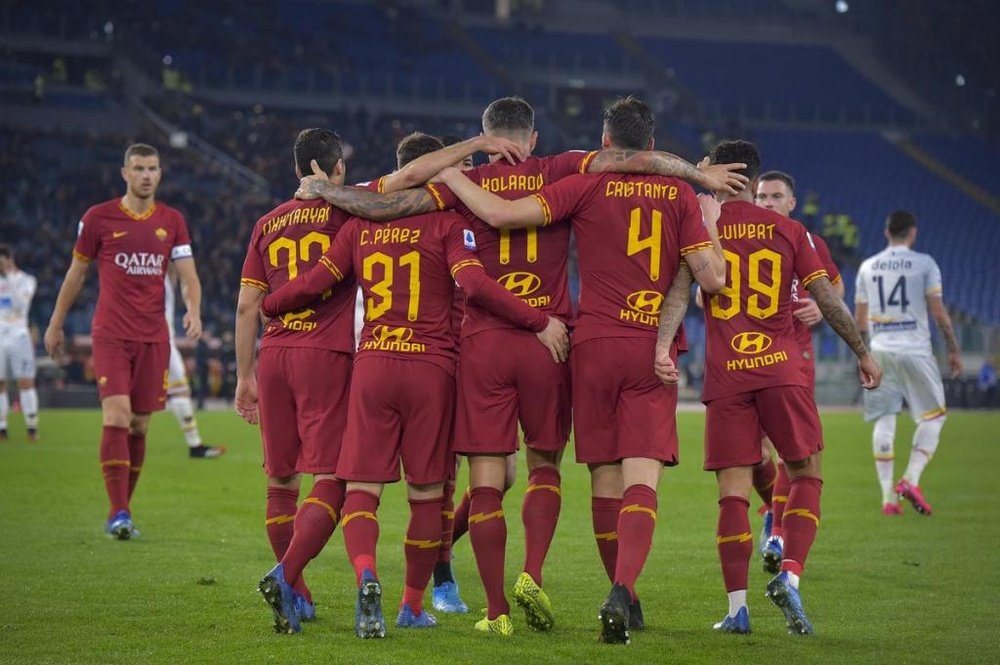 Roma traz o Lecce para a realidade e mira na Champions. Twitter/OfficialASRoma