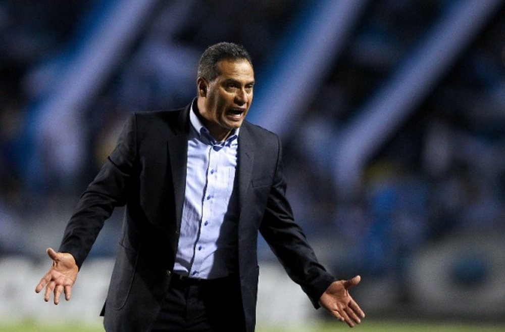 Cuatro entrenadores se juegan su puesto en Colombia. AFP