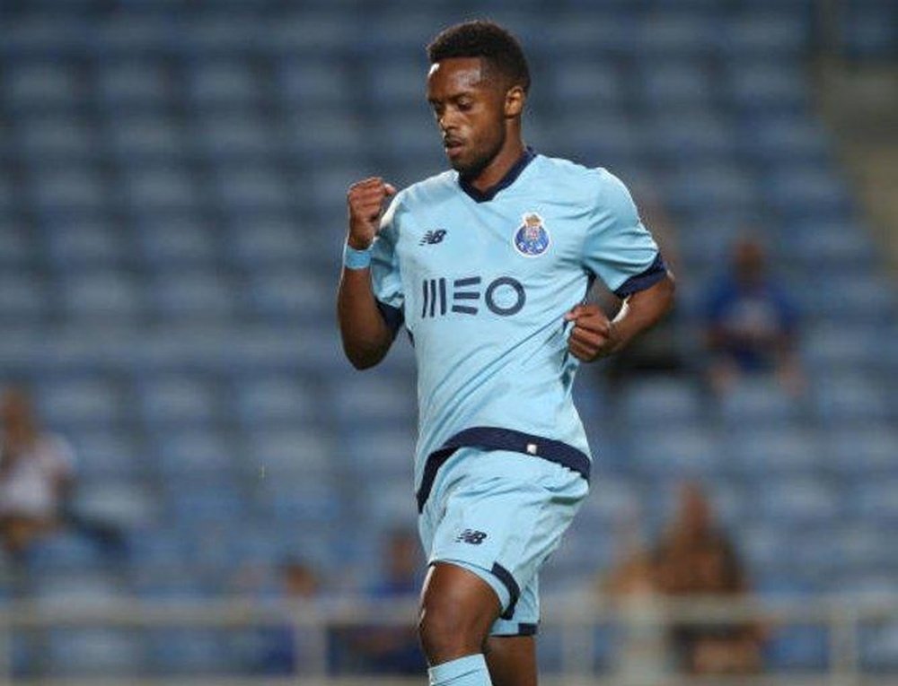 Hernani finit son contrat cet été à Porto. twitter/FCPorto