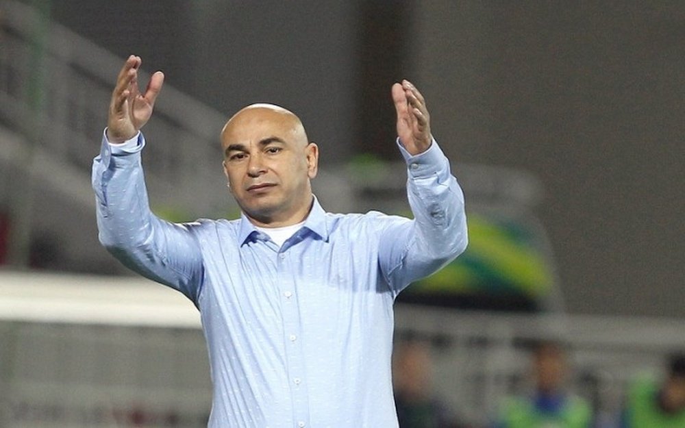Hossam Hasán, entrenador del Al Masri egipcio. Thenewage