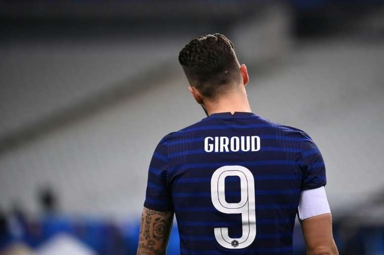 L'agent de Giroud prévient Lampard. AFP