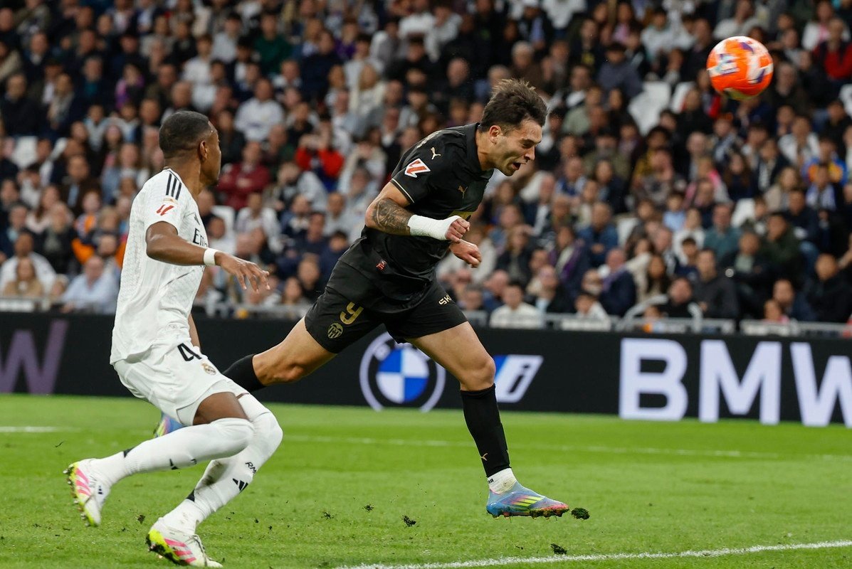 Hugo Duro, licenciado en goles contra Real Madrid y Barcelona. EFE