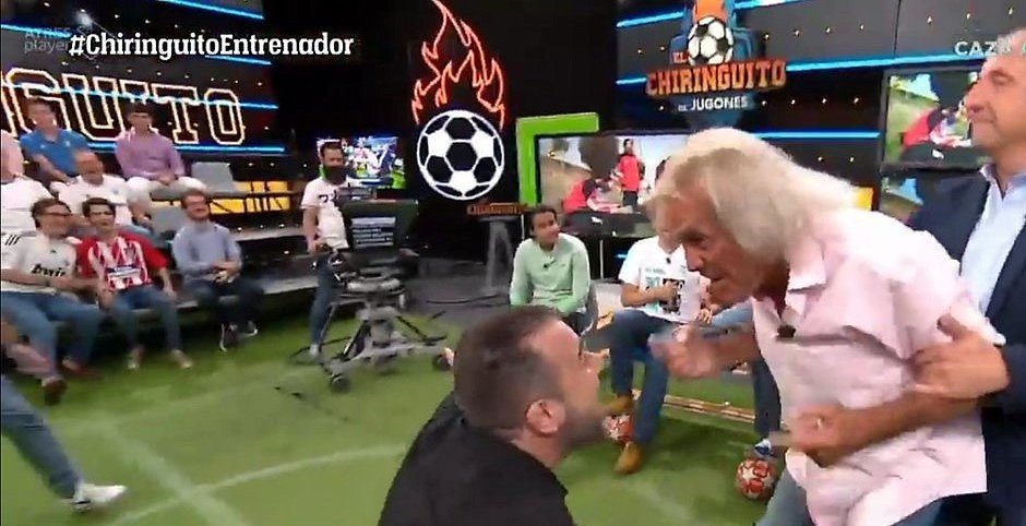 El 'Loco' Gatti casi llega a las manos en 'El Chiringuito'. Captura/MEGA